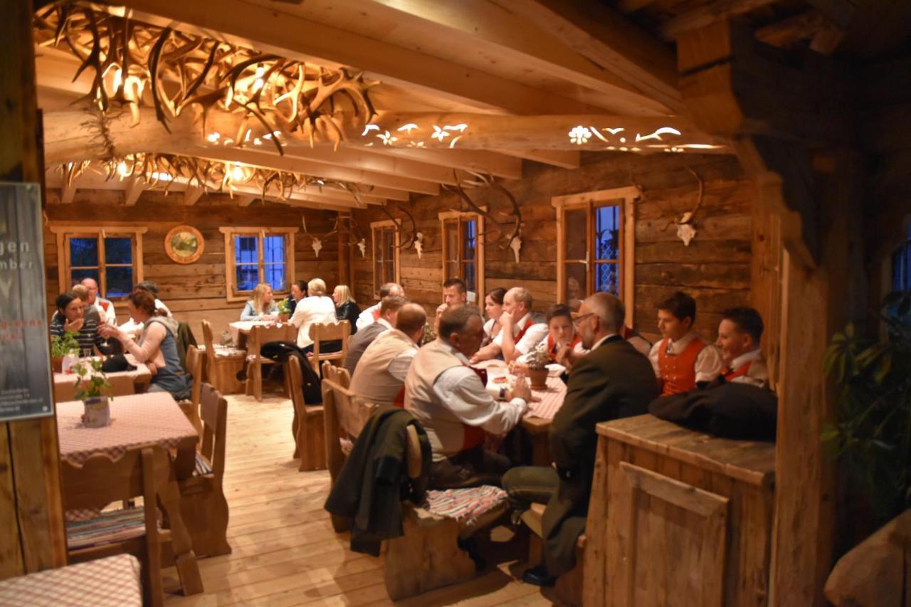 Gasthof Zacherlbraeu Bruck an der Grossglocknerstrasse Luaran gambar