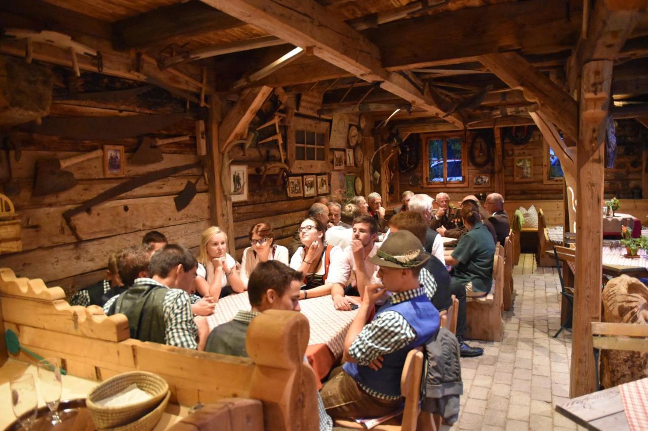 Gasthof Zacherlbraeu Bruck an der Grossglocknerstrasse Luaran gambar